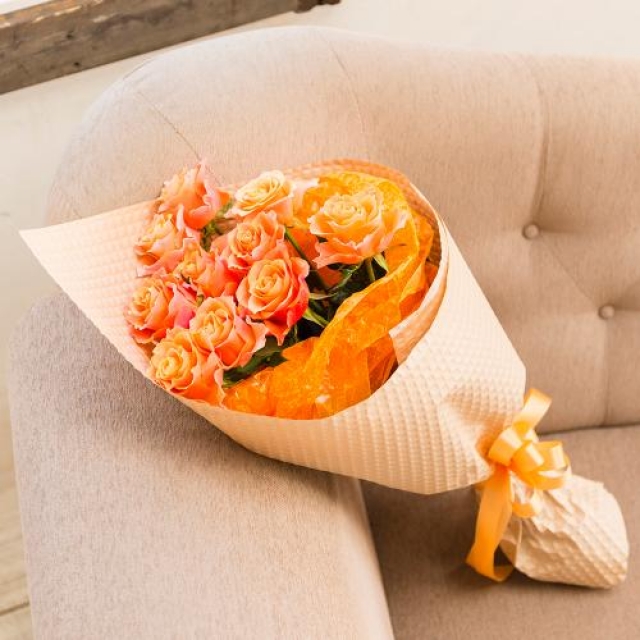 元気がでるオレンジのバラの花束 有限会社 タケダ花店